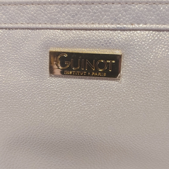 GUINOT MAKEUP BAG NWT - Picture 3 of 4
